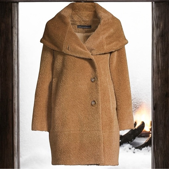 Sofia Cashmere
Alpaca & Wool Boucle Cocoon Coat
Camel, Size 8 - Picture 6 of 9